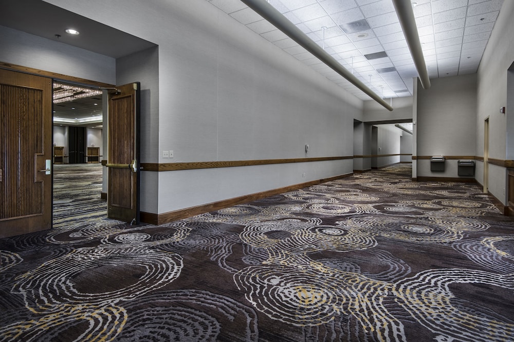 holiday inn springdale fayetteville area by ihg