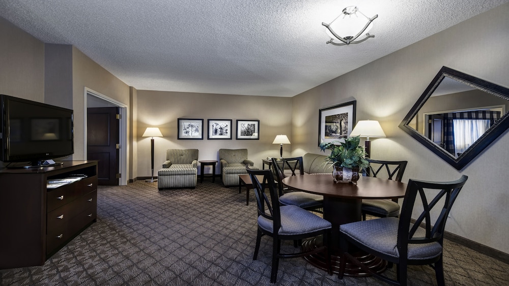 holiday inn springdale fayetteville area by ihg