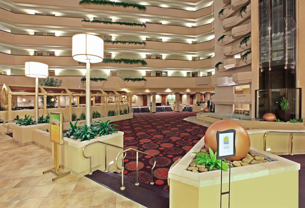 holiday inn springdale fayetteville area by ihg