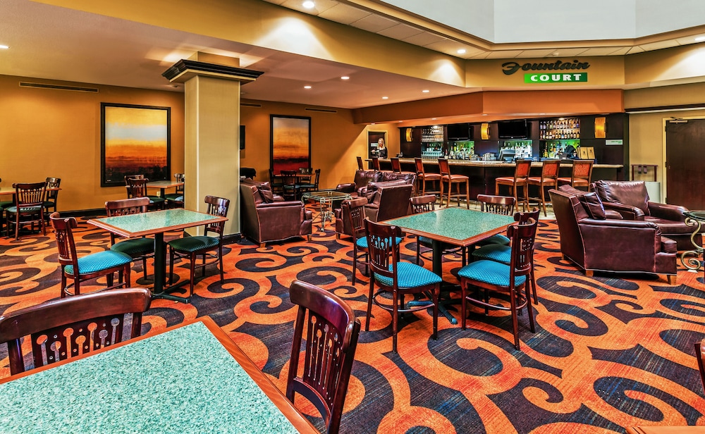 holiday inn springdale fayetteville area by ihg