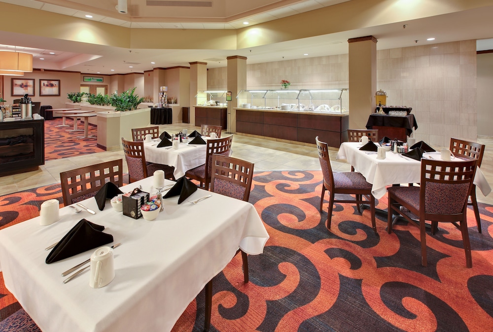 holiday inn springdale fayetteville area by ihg