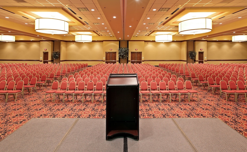 holiday inn springdale fayetteville area by ihg