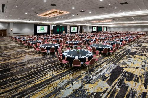 holiday inn springdale fayetteville area by ihg