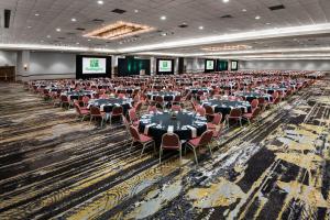 holiday inn springdale fayetteville area by ihg