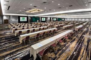 holiday inn springdale fayetteville area by ihg