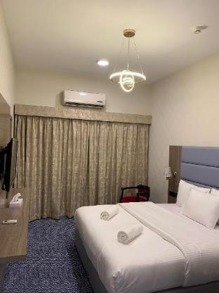 Silver Sand Hotel,,2 star