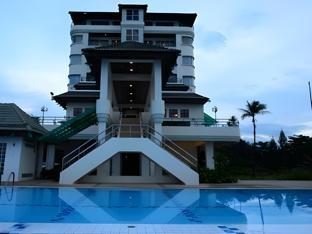 khanom golden beach hotel
