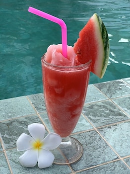 khanom golden beach hotel