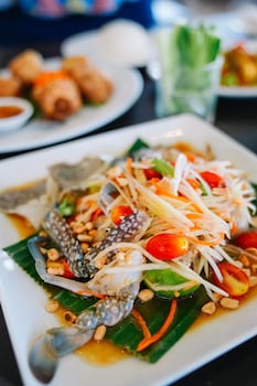 khanom golden beach hotel