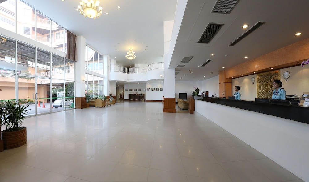 j town serviced apartments