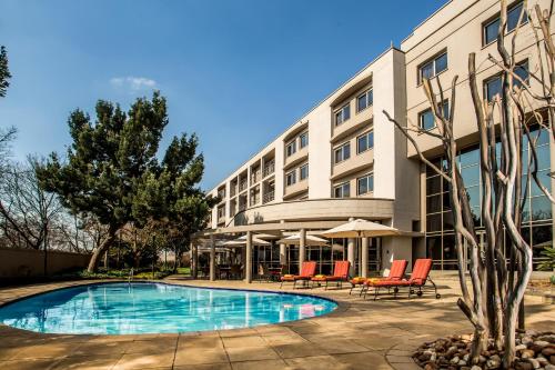 garden court eastgate