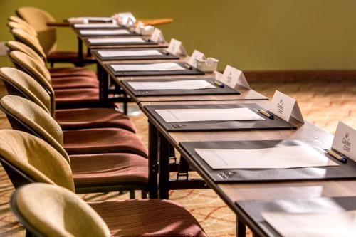 garden court eastgate