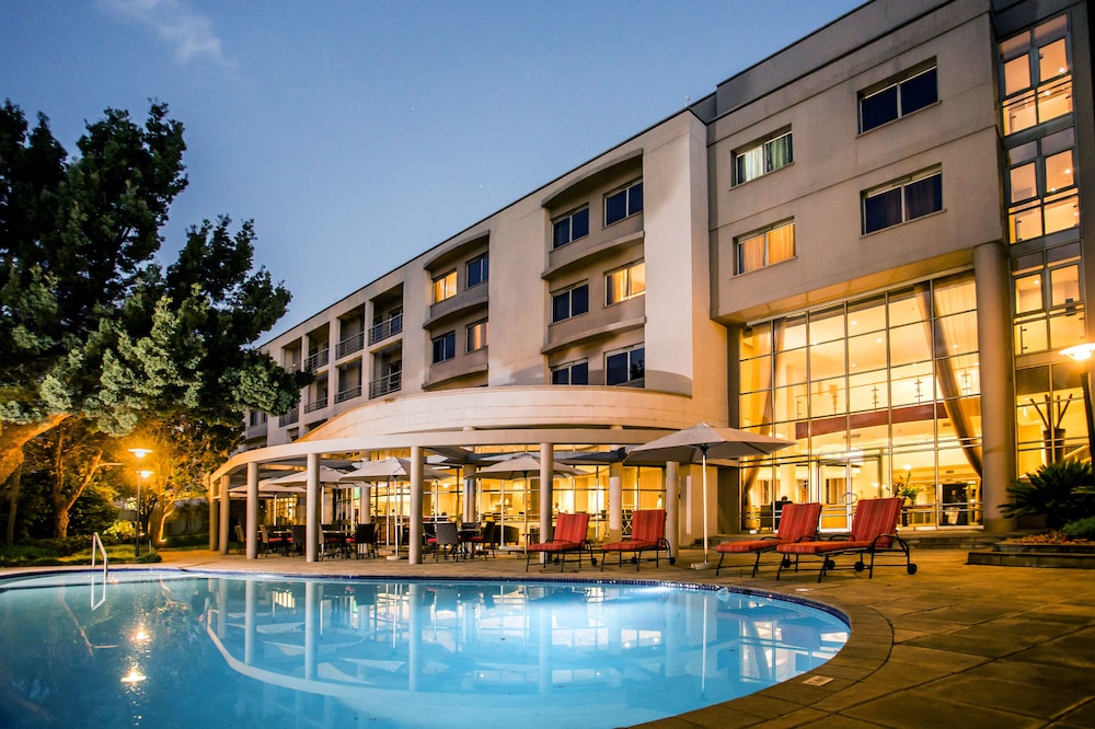 garden court eastgate