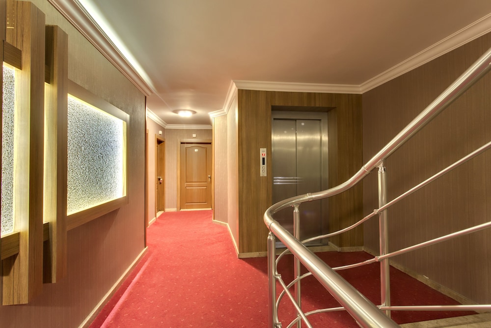 hotel antroyal