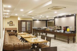 hotel antroyal