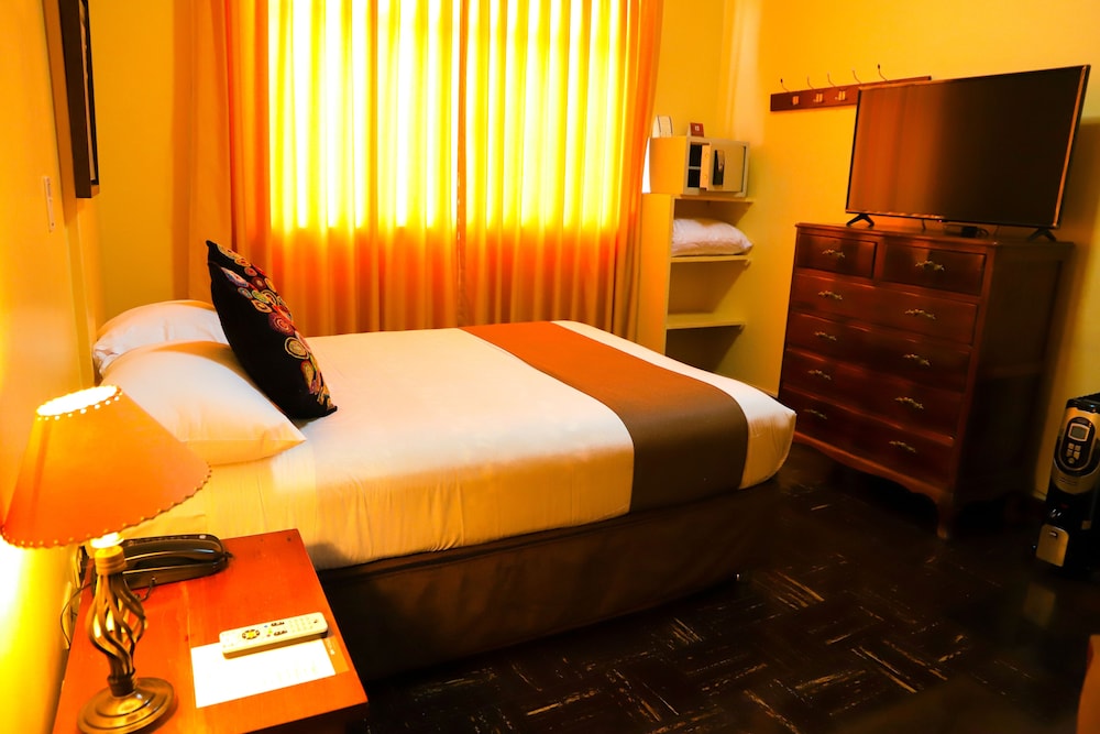 dm hoteles ayacucho