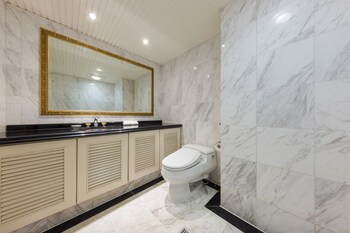 Tao Yuan Golf & Country Club Yaward Resort,Next To A Golf Course,4 star