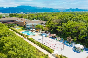 Tao Yuan Golf & Country Club Yaward Resort,Next To A Golf Course,4 star