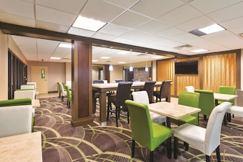 la quinta inn by wyndham austin north