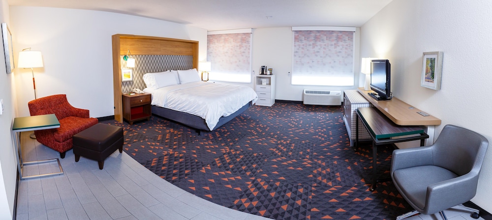 holiday inn statesboro university area by ihg
