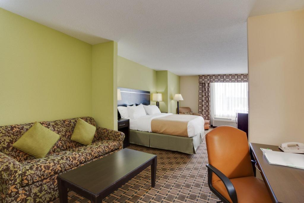 holiday inn statesboro university area by ihg