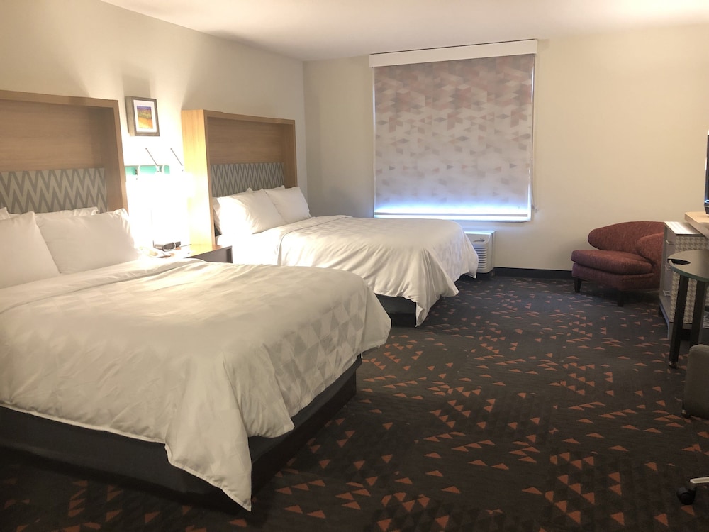 holiday inn statesboro university area by ihg