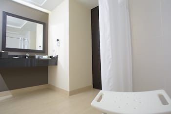 holiday inn panama distrito financiero by ihg