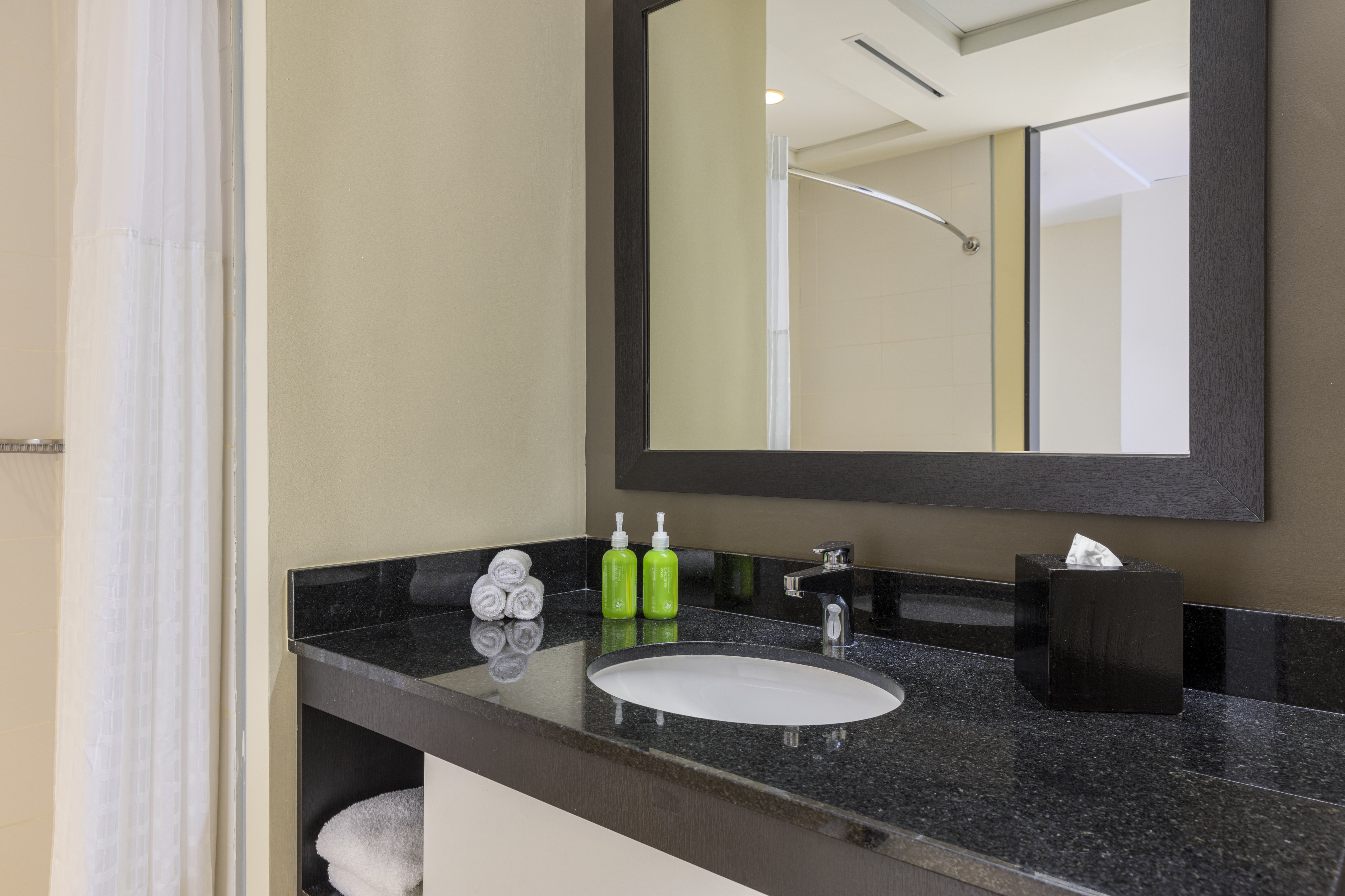 holiday inn panama distrito financiero by ihg