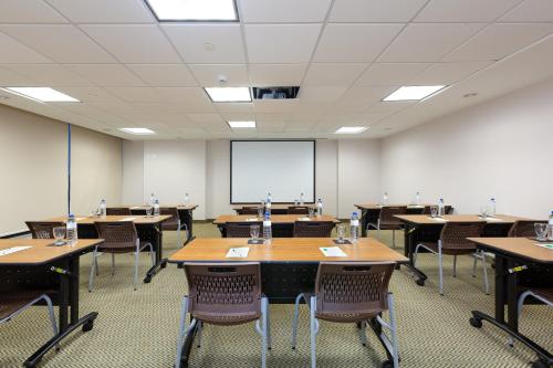 holiday inn panama distrito financiero by ihg