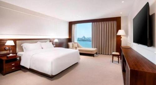 gladden hotel shilong