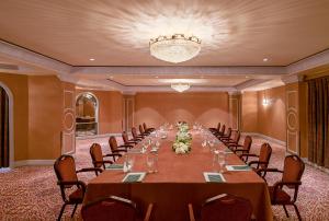 the oberoi madina