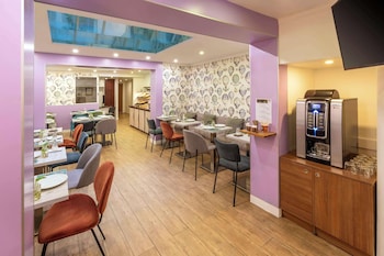 hotel apolonia paris mouffetard sure hotel collection by bw