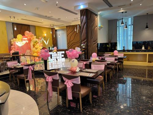 the park hotel formerly al jawhara gardens