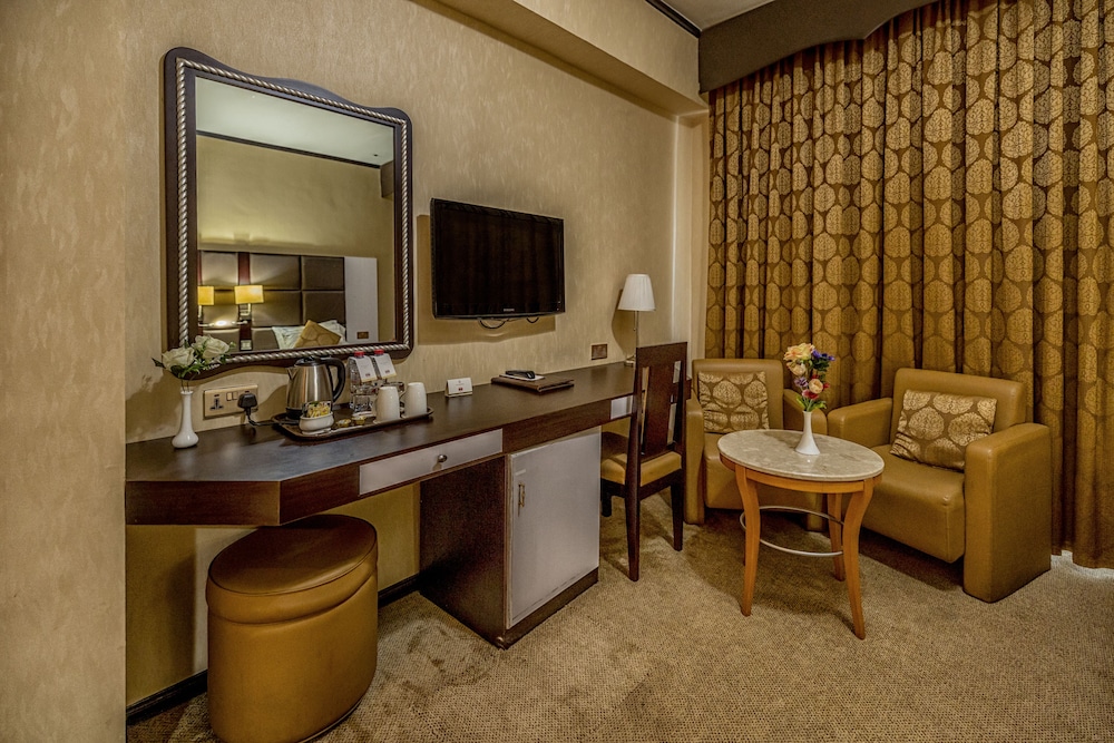 the park hotel formerly al jawhara gardens