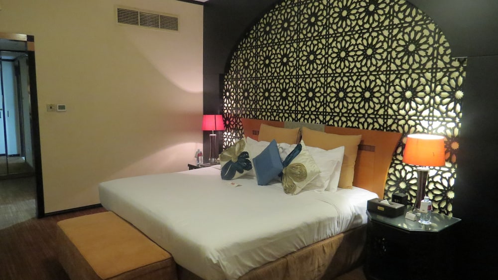 the park hotel formerly al jawhara gardens