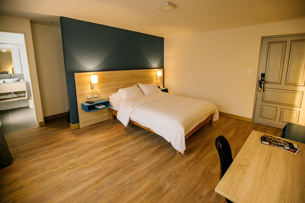 daniels apart hotel