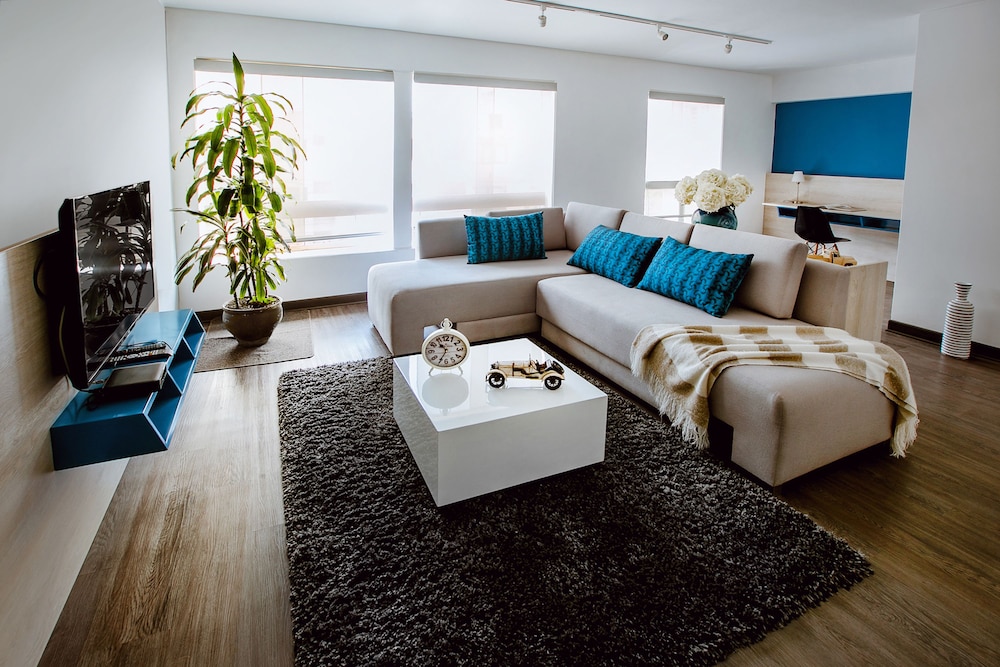 daniels apart hotel