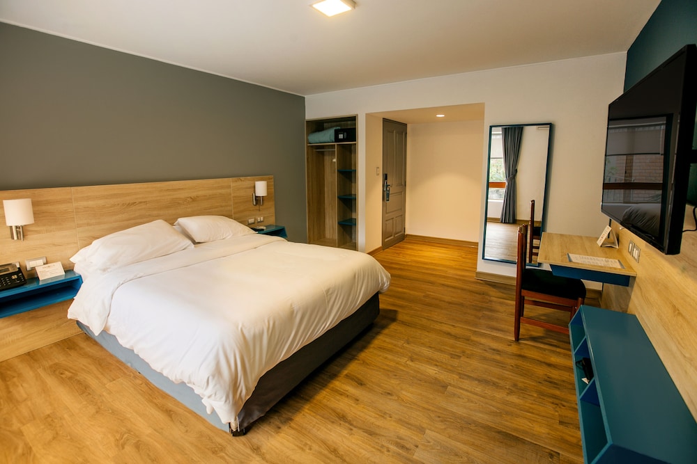 daniels apart hotel