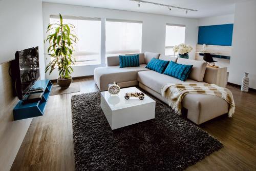 daniels apart hotel