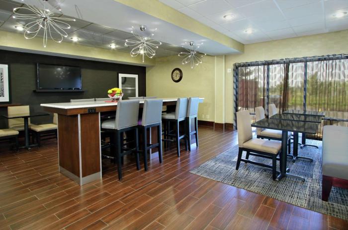 hampton inn ashtabula