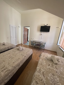 noragyugh guesthouse