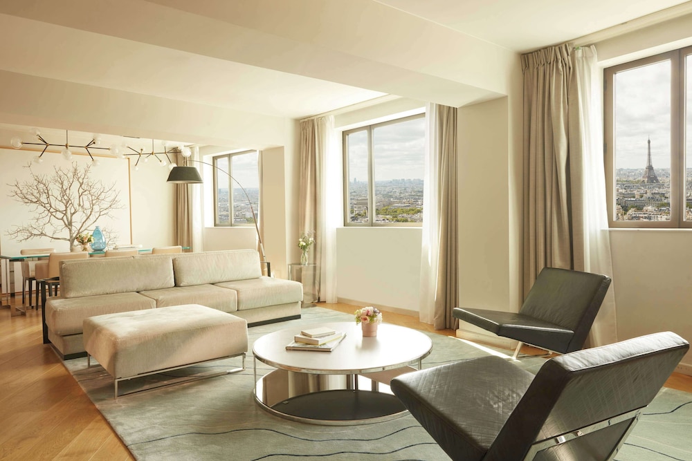 hyatt regency paris etoile