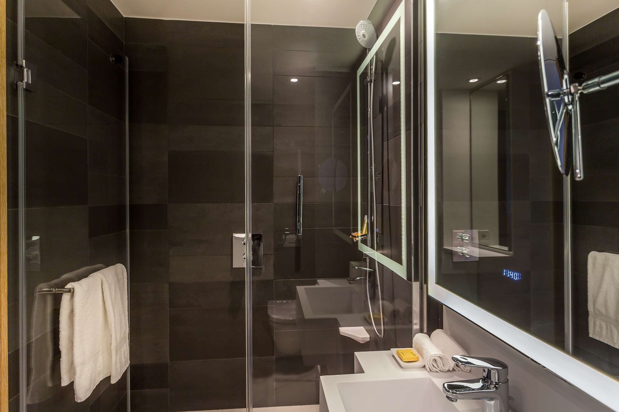 hyatt regency paris etoile