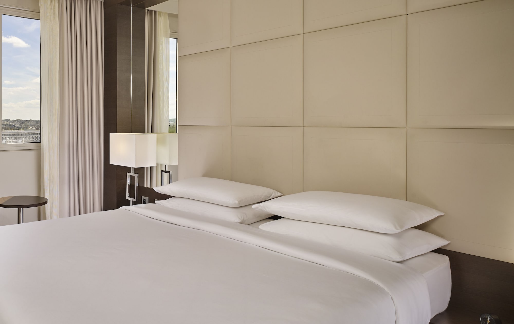 hyatt regency paris etoile