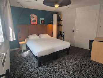 hotel ibis paris brancion parc des expositions 15eme adults only