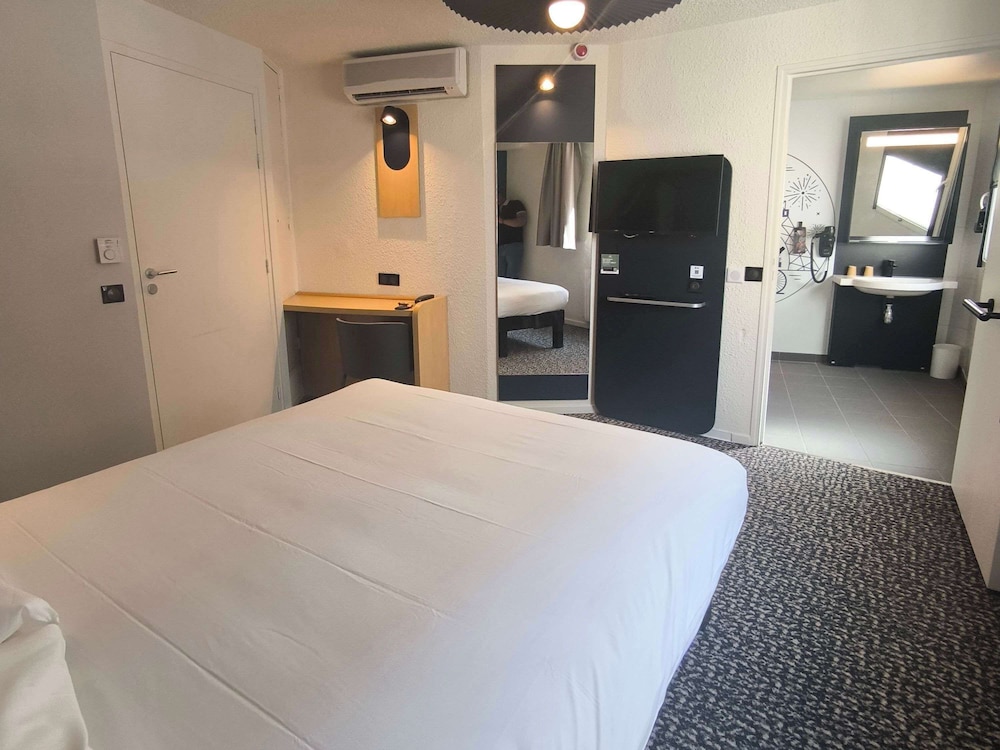 hotel ibis paris brancion parc des expositions 15eme adults only