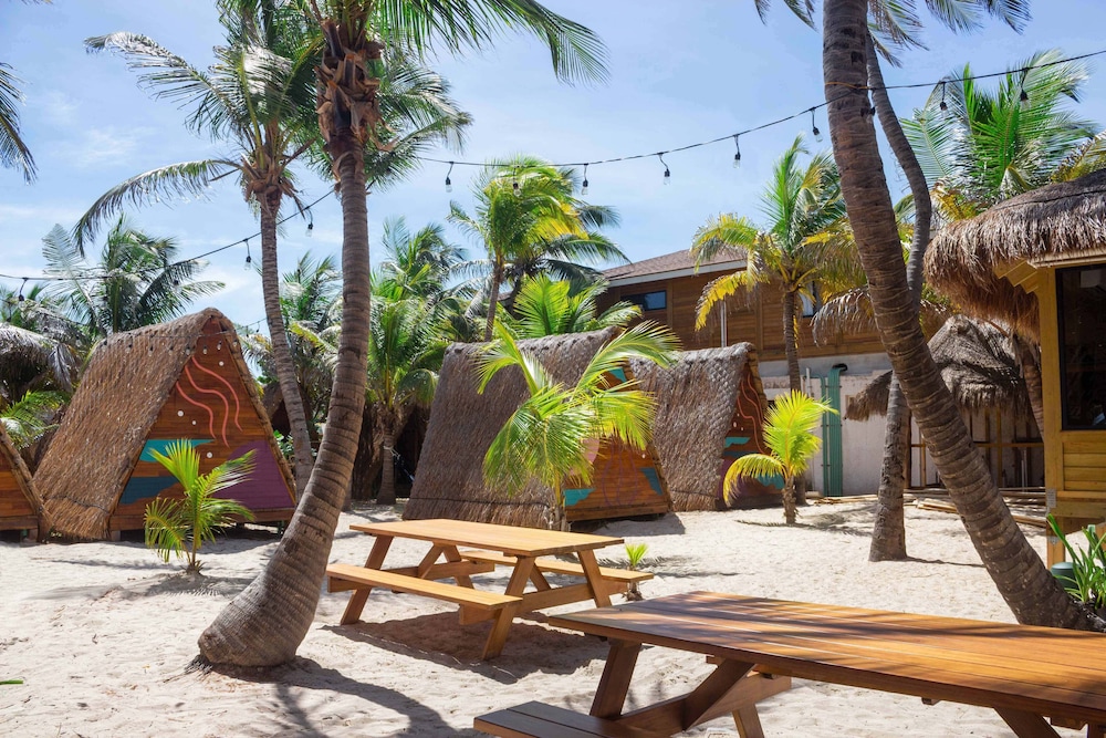 selina poc na isla mujeres