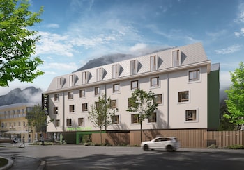 harrys home hotel and apartments