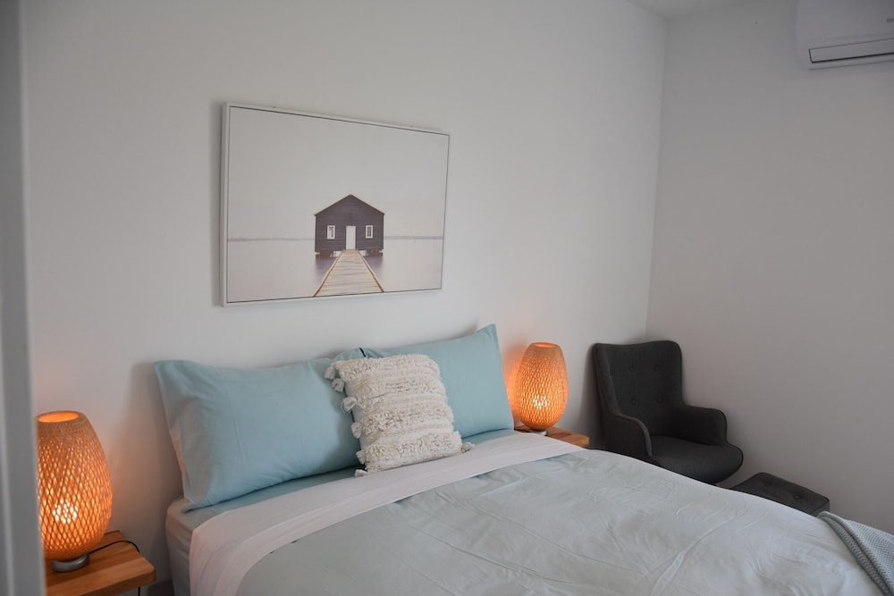 peninsula beachside accommodation