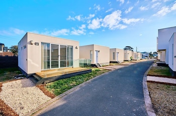 peninsula beachside accommodation